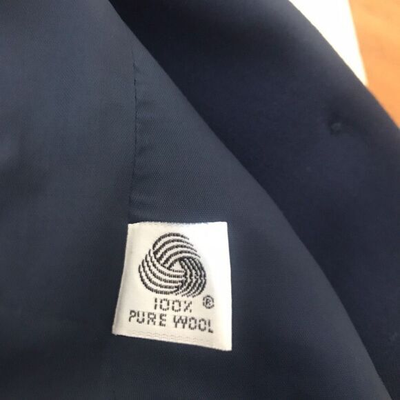 Talbot's Vintage Woman's Navy Wool Jacket Gold‎ Buttons, Three Pockets Size 20 - Picture 8 of 16